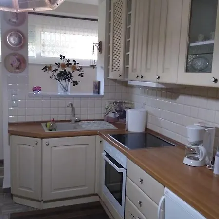 Apartment ευρύχωρο σε ήσυχη γειτονιά *